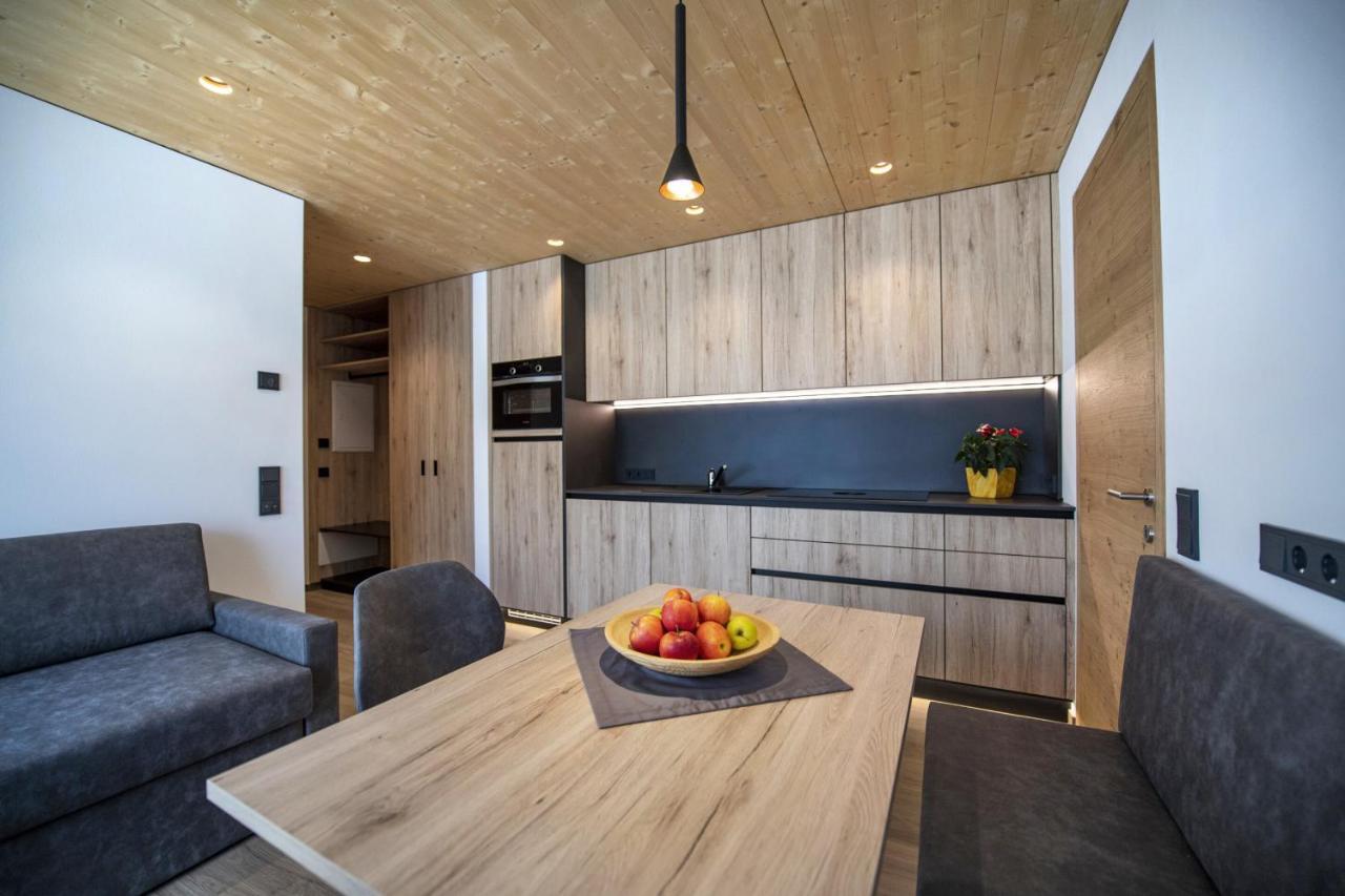 Apartments Dami โอติเซ ภายนอก รูปภาพ