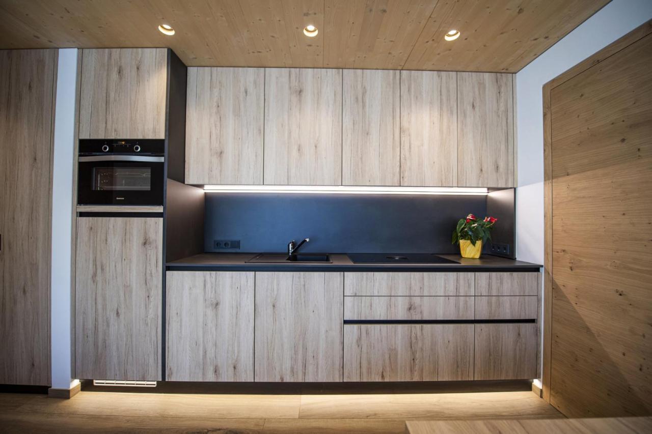 Apartments Dami โอติเซ ภายนอก รูปภาพ