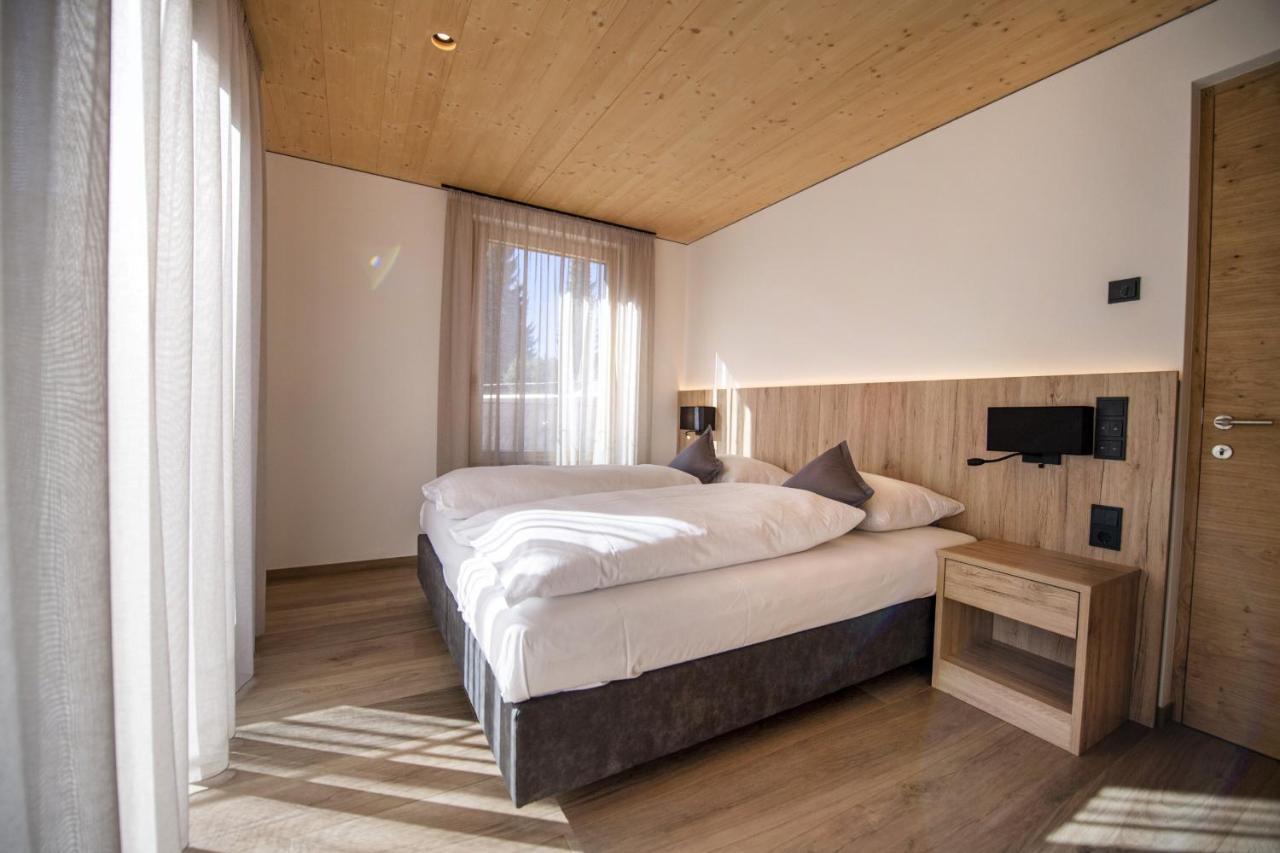 Apartments Dami โอติเซ ภายนอก รูปภาพ